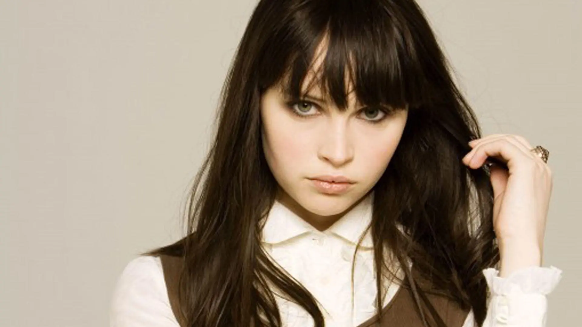 Felicity Jones: A Glimpse into Her Remarkable Journey