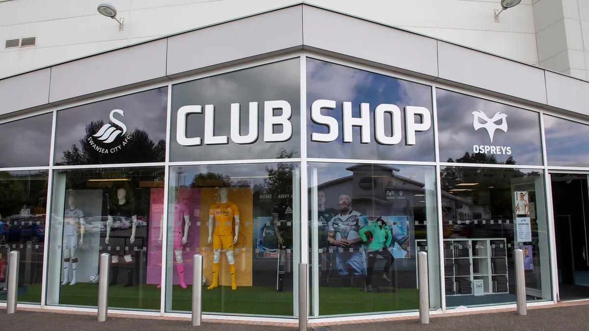 m&s store closing swansea — GB news